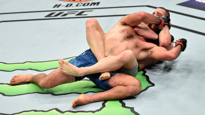 Sean Strickland vs Bubba McDaniel