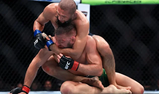 Du Plessis vs Chimaev